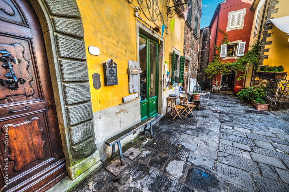 Naklejka premium picturesque corner in Montecatini