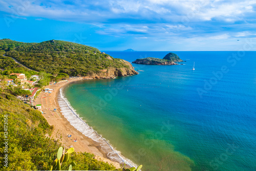 Fototapeta Naklejka Na Ścianę i Meble -  Panoramic view of  Innamorata  beach, Elba Island, Tuscany,Italy.