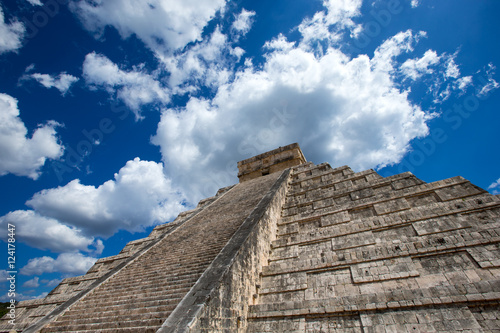 Wallpaper Mural Kukulkan Pyramid in Chichen Itza Site, Mexico Torontodigital.ca