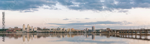 Dnepropetrovsk Dnipropetrovsk, Dnepr city, Dnipro view of the city in the evening.