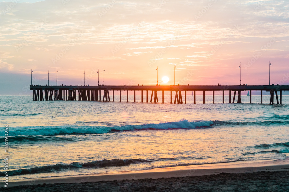 Fototapeta premium Sunset at Venice Beach, California