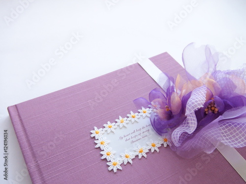 アルバムとコサージュ