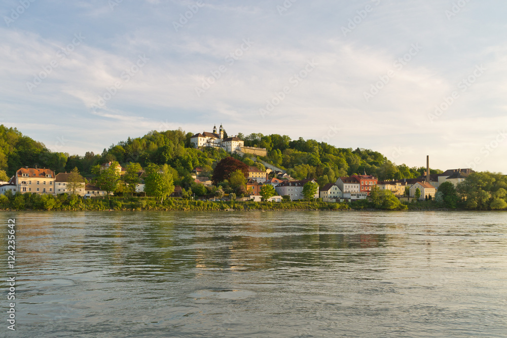 Fototapeta premium Danube Bank