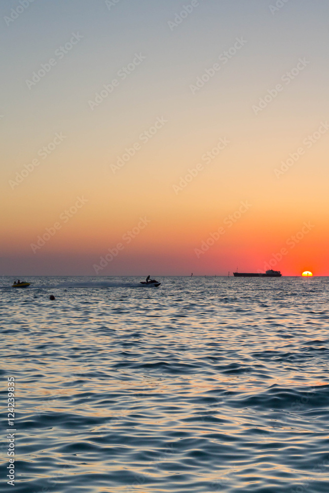 Fototapeta premium Beautiful sunset on the black sea