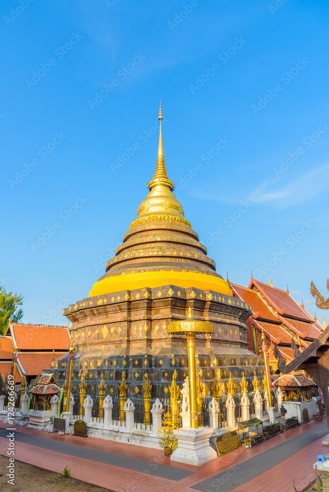 Fototapeta premium Wat Phra That Lampang Luang temple in Lampang, Thailand.