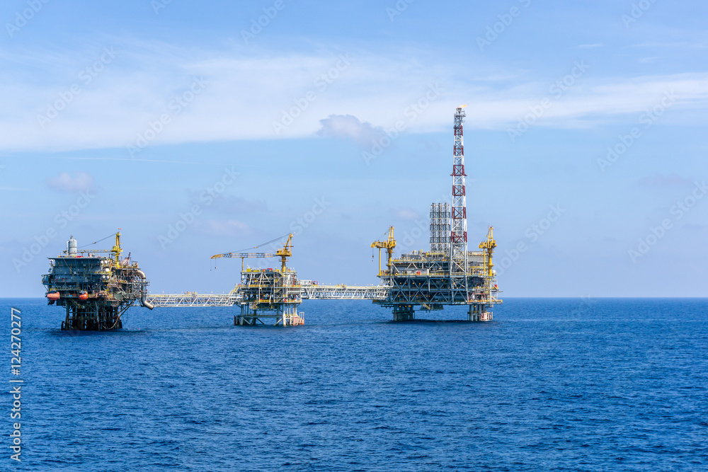 Fototapeta premium oil rig or platform at oilfield in Malaysia