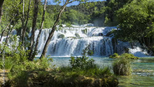 Fototapeta Naklejka Na Ścianę i Meble -  Many waterfalls in the karst mountain range