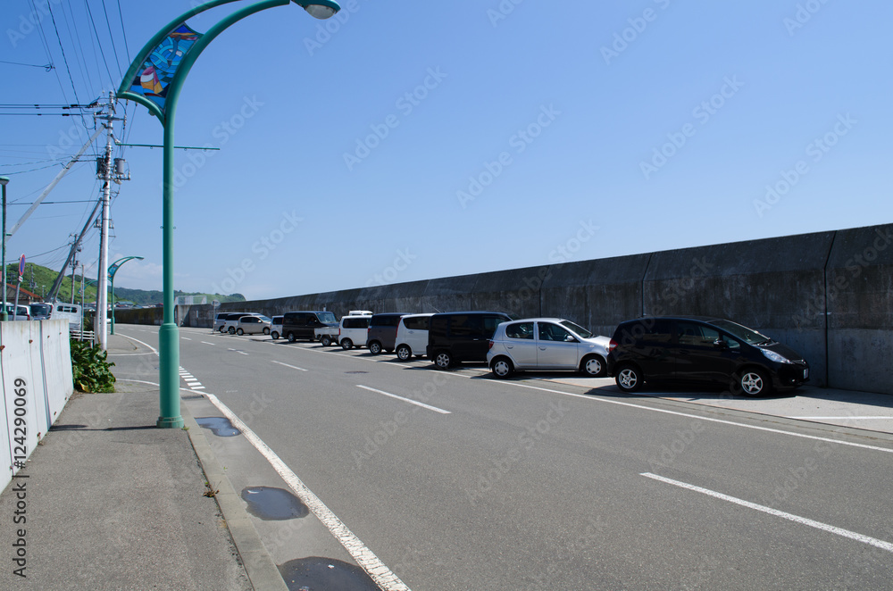 Naklejka premium 堤防沿いの風景