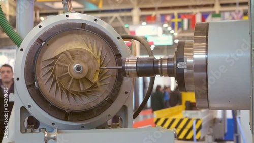 Milling With Details of the Rotation and Movement of the Drill