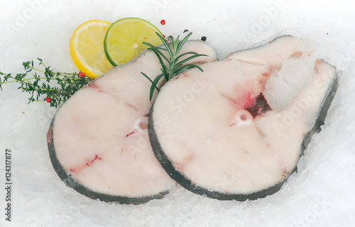 Butterfischsteaks auf Eis 2 Scheiben 