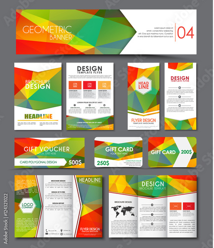 Templates polygonal corporate identity in the set.
