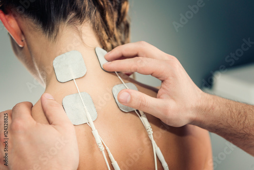 Bild auf Leinwand TENS treatment