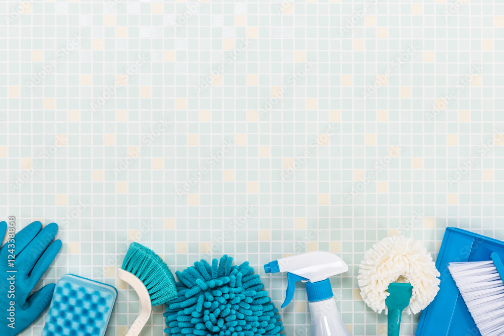 たくさんの掃除道具 タイル背景 Stock Photo Adobe Stock たくさんの掃除道具 タイル背景 Stock Photo Adobe Stock