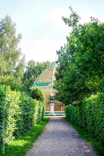 Aviary for birds