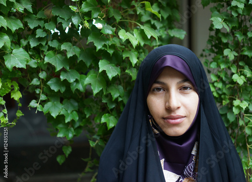 Bild auf Leinwand Beautiful Muslim woman