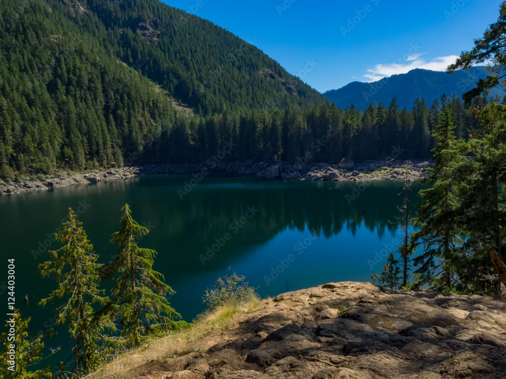 Fototapeta premium Clear Mountain Lake