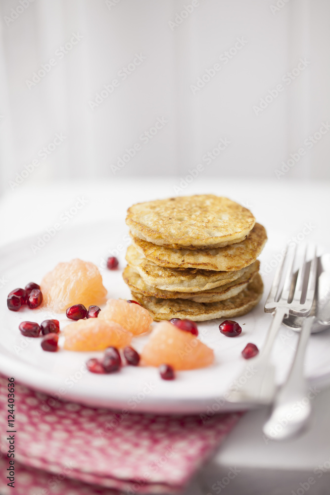 American Style Pancakes with Fruit American Style Pancakes with Fruit