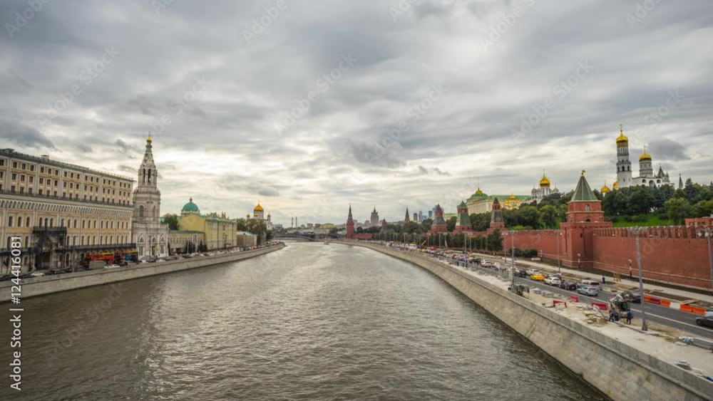 Moscow River and Kremlin, time-lapse Moscow River and Kremlin, time-lapse