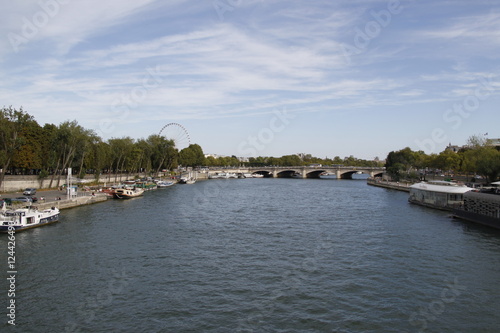 La Seine à Paris © Atlantis