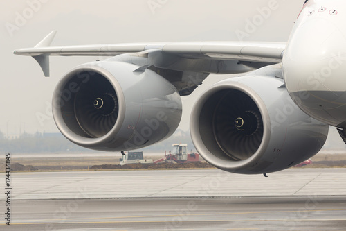 Airbus A380 airplane engines