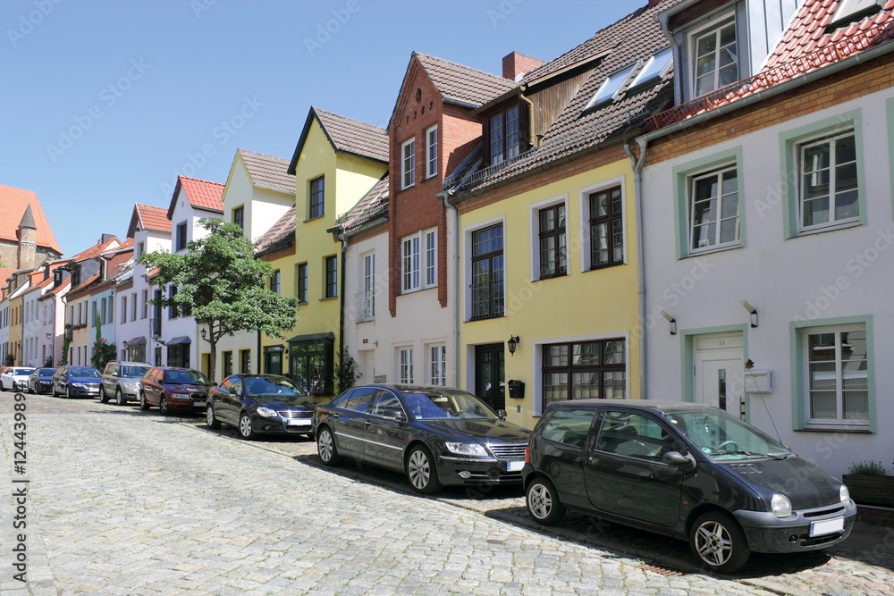 Rostock, Sanierte Häuserzeile