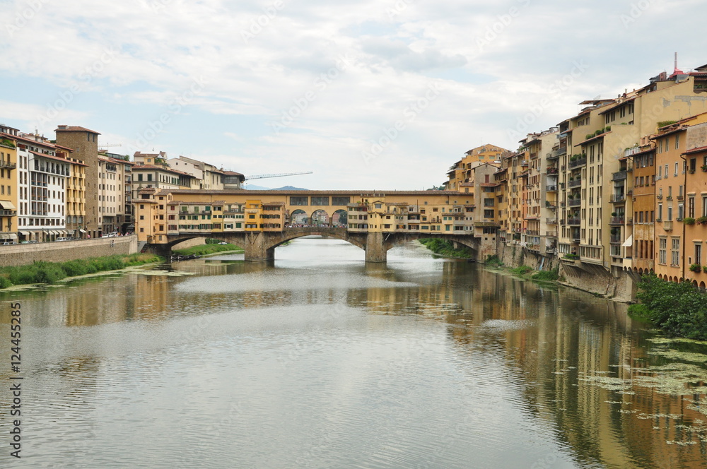Rio Arno en Ponte Vecchio