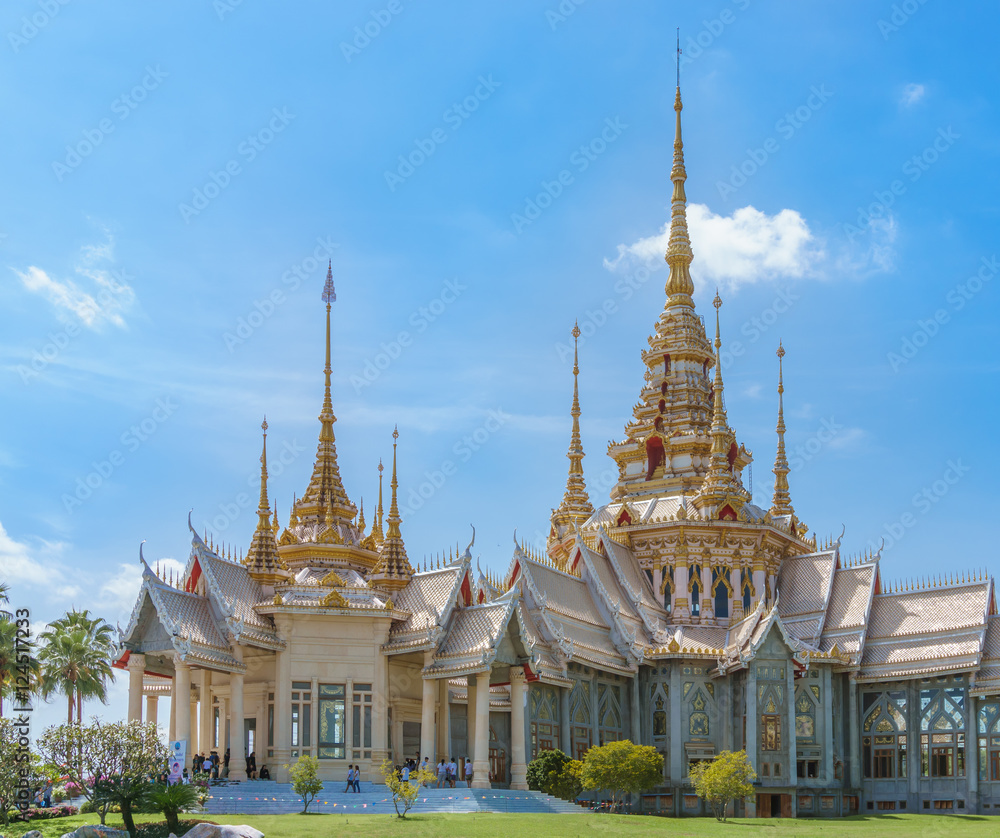 Naklejka premium Nakhon Ratchasima,Thailand : October 22 2016 - Temple in nakhonratchasima Thailand with clear blue sky.