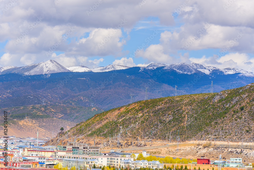View of Shangri-la town located in the Valley of snow mountains