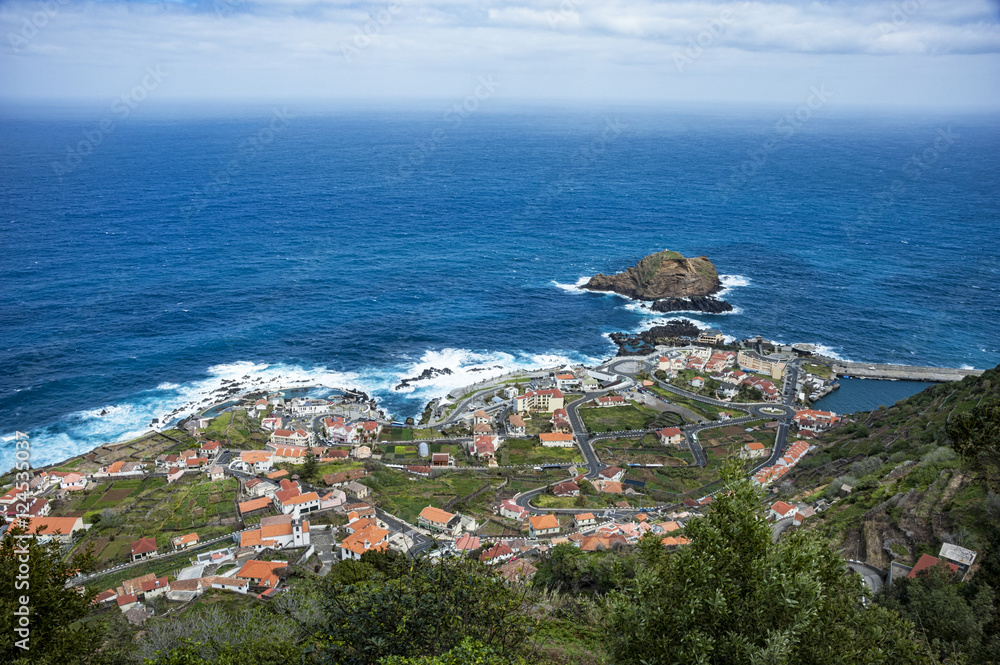 Porto Moniz ( Madeira )