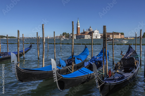 Gondola - San Giorgio Maggiore - Venice - Italy © mrallen