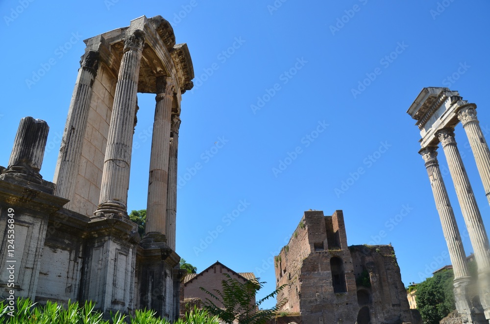 COLUMNAS EN EL FORO ROMANO