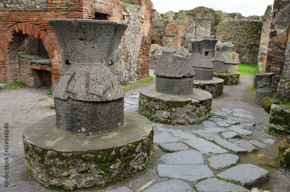 Obraz premium Bakery restored in the ancient Pompeii