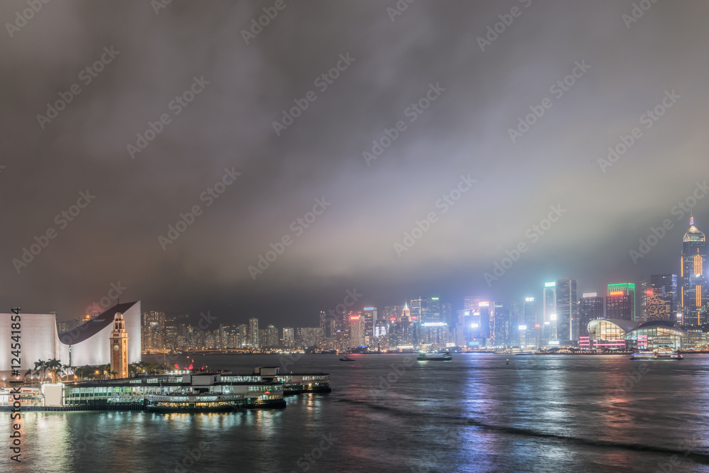 Fototapeta premium Downtown and building in Hong Kong skyline at night