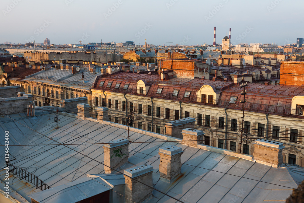 прекрасный вид с крыши Санкт-Петербурга в центре города 