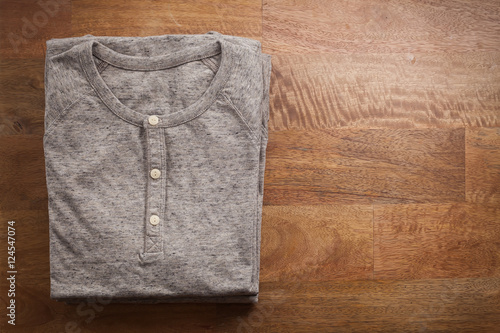 Fototapeta grey henley shirt casual life style