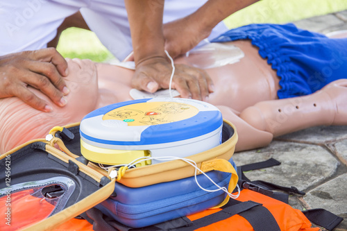 CPR and AED training childrent drowning case photo