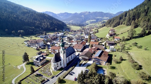 Wildschönau - Oberau aus der Luft photo