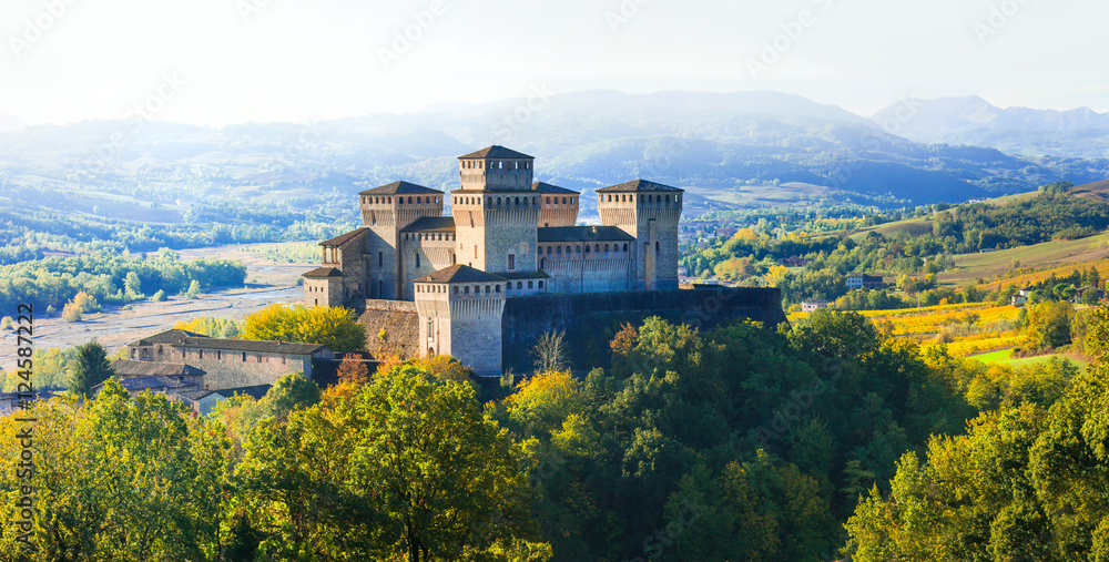 Impressive medieval castle in Torrechiara (near Parma) Italy - obrazy, fototapety, plakaty 