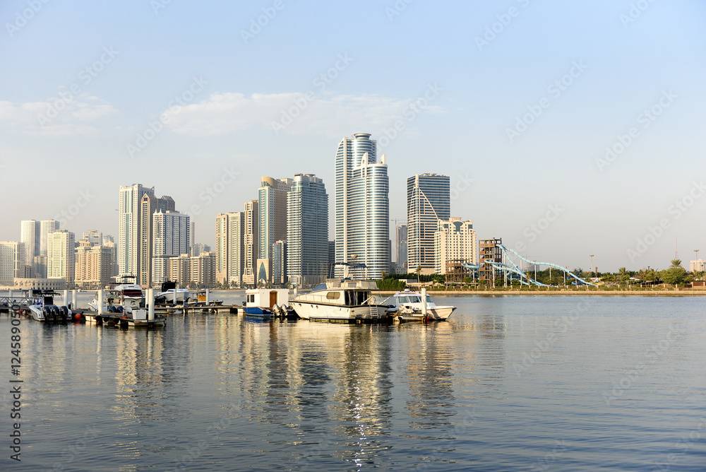 Fototapeta premium Sharjah Skyline z Creek View