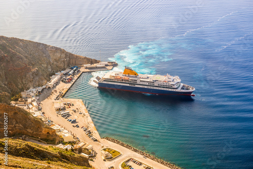 Fototapeta Port d'Athinios, Santorin, Les Cyclades en Grèce