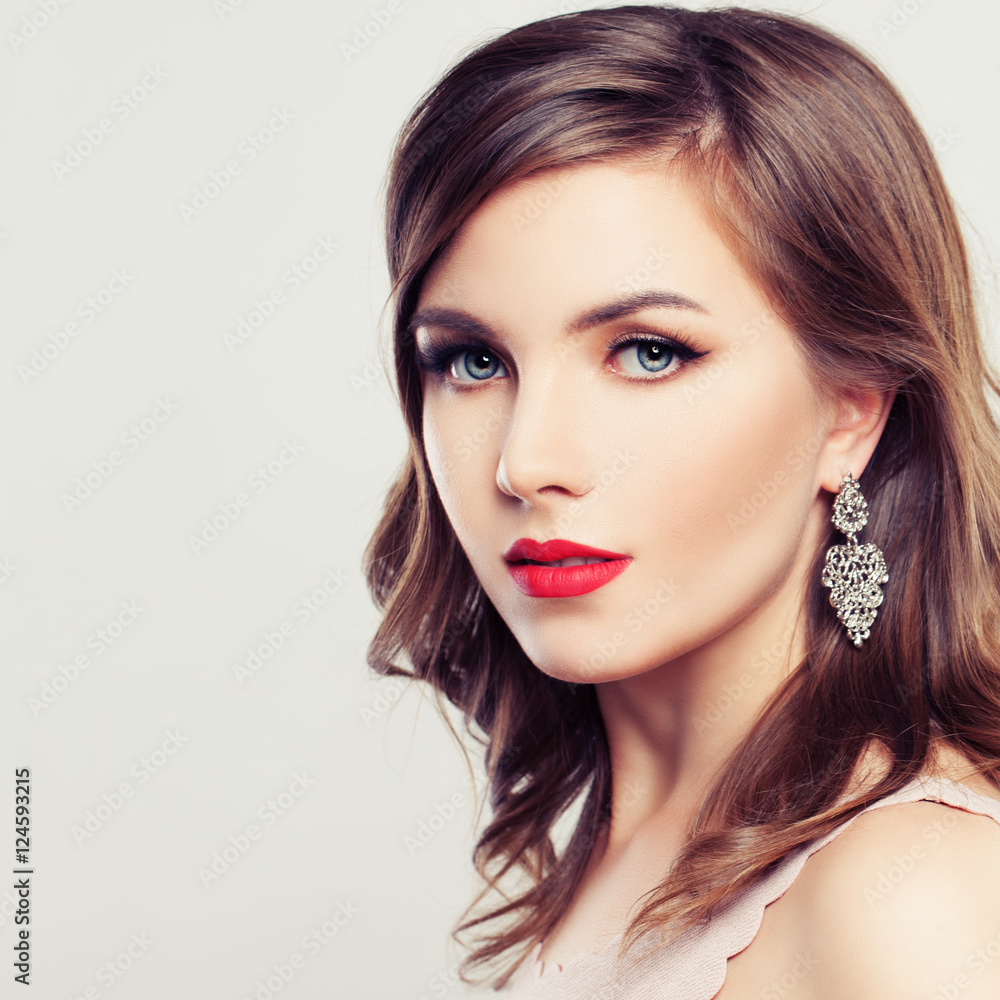Cute Woman. Beautiful Face, Hairstyle, Natural Makeup, Perfect S Cute Woman. Beautiful Face, Hairstyle, Natural Makeup, Perfect S