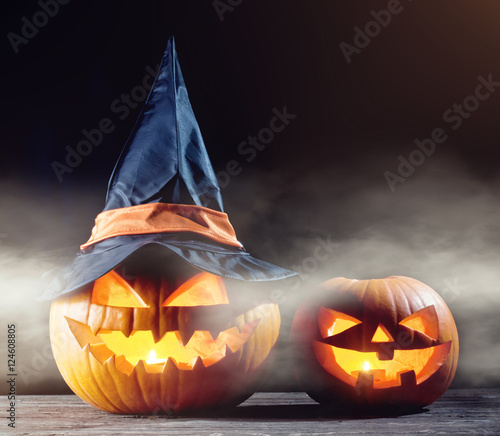 halloween pumpkin in the dark © tiero