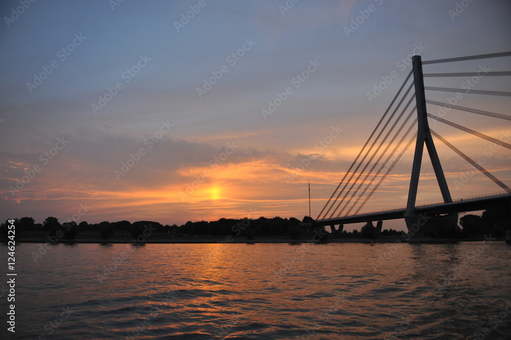 Obraz premium sunset in the water 