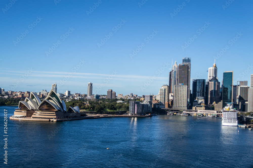 Naklejka premium CBD from the Sydney Harbour bridge