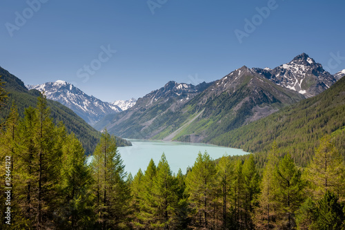 Beautiful landscape of highlands of Altai mountains with lake