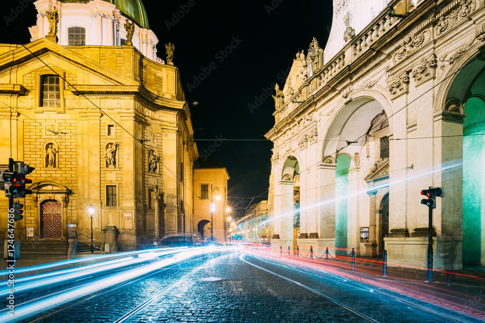 Fototapeta premium Night View of traffic lights in street in Prague, Czech republic