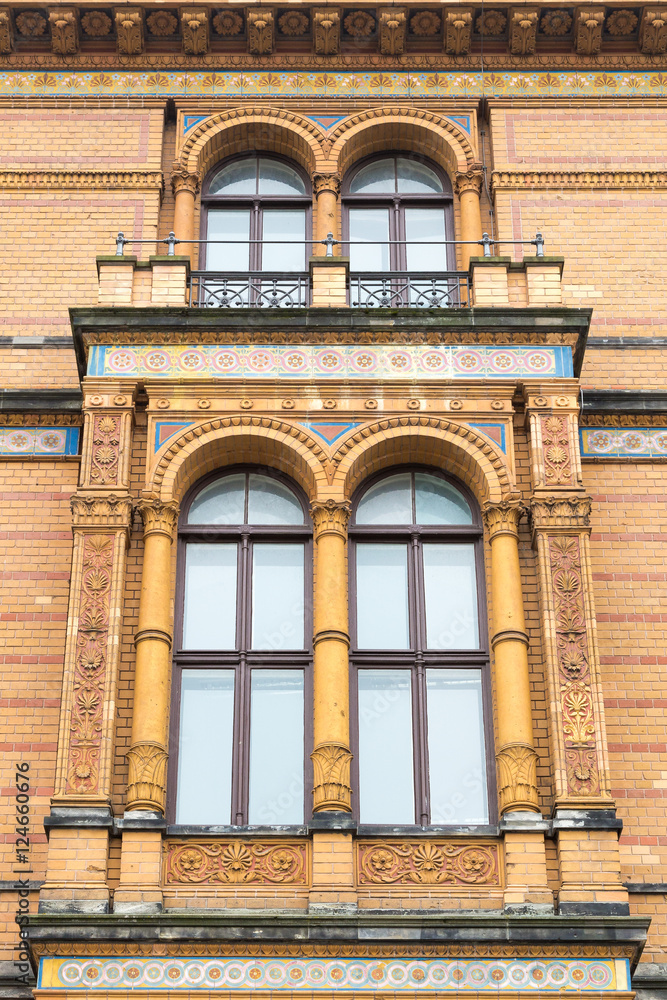 Large arched muntin window, Berlin.