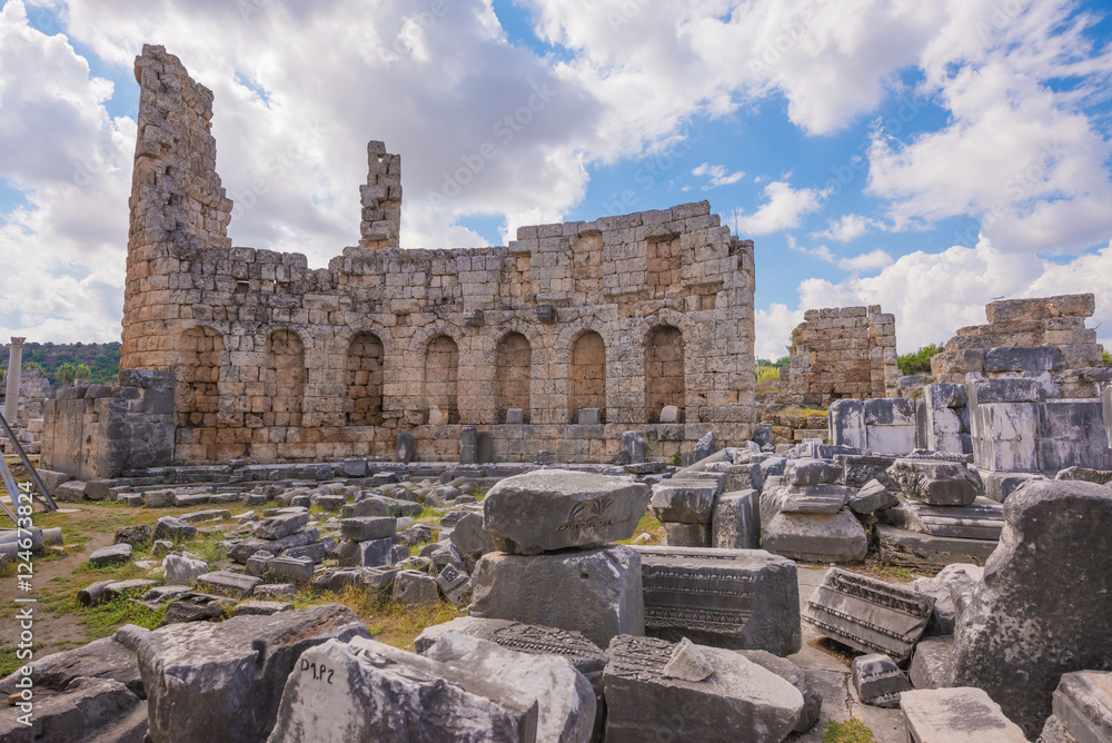 Fototapeta premium Ancient ruins of Perge. Agora.Turkey.