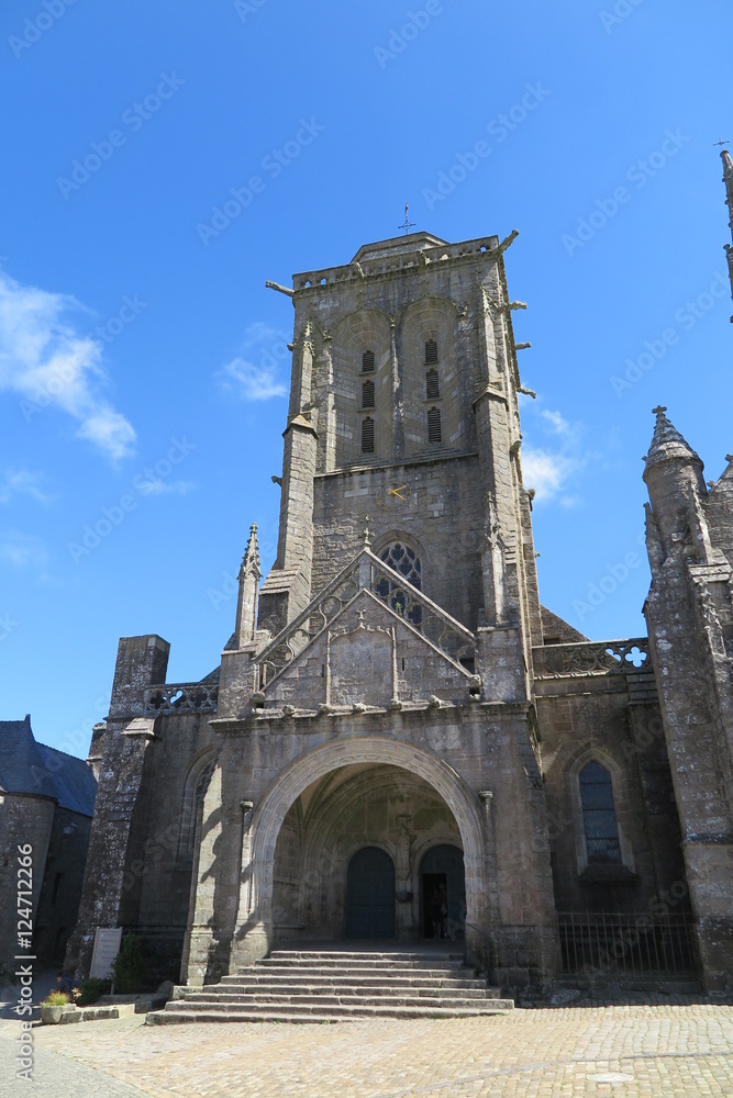 Fototapeta premium Bretagne - Locronan, Kirche Saint-Ronan 