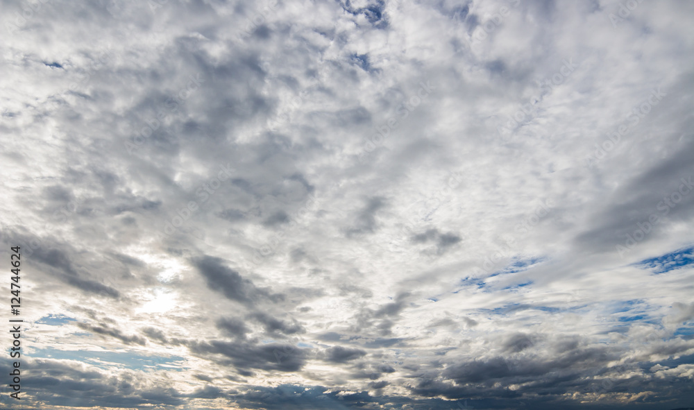 Obraz premium colorful dramatic sky with cloud at sunset
